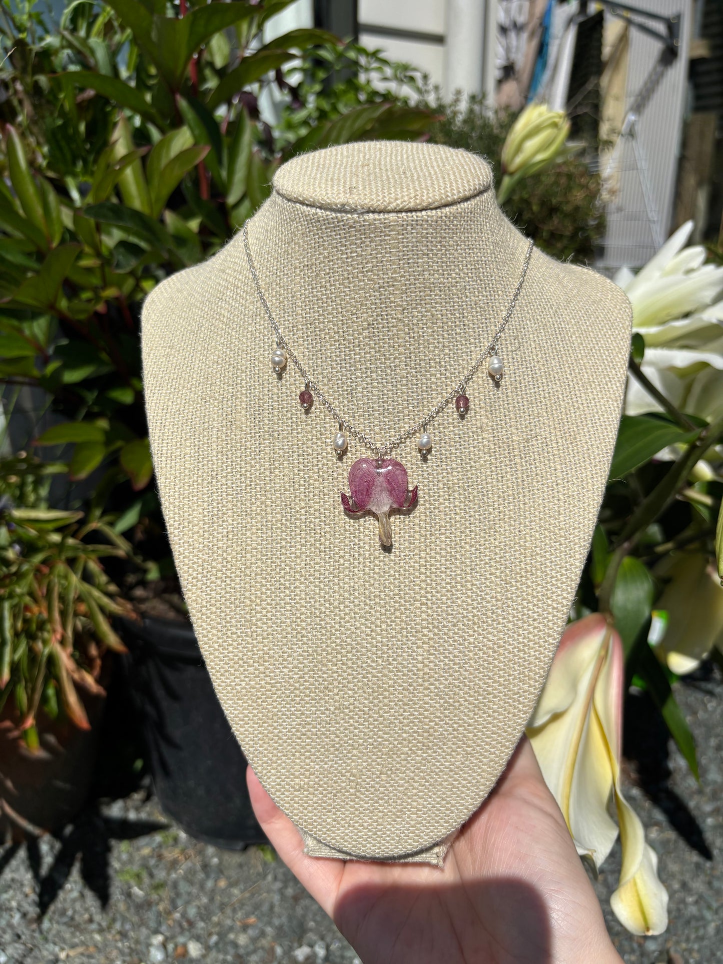 Bleeding heart Necklace