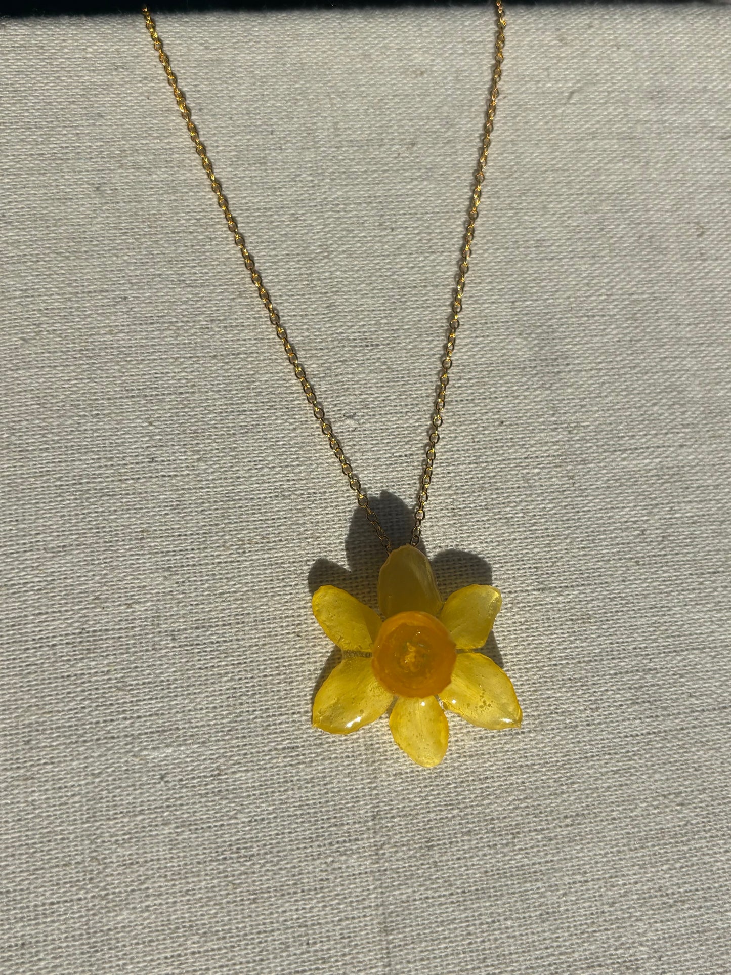 Daffodil Necklace - Gold