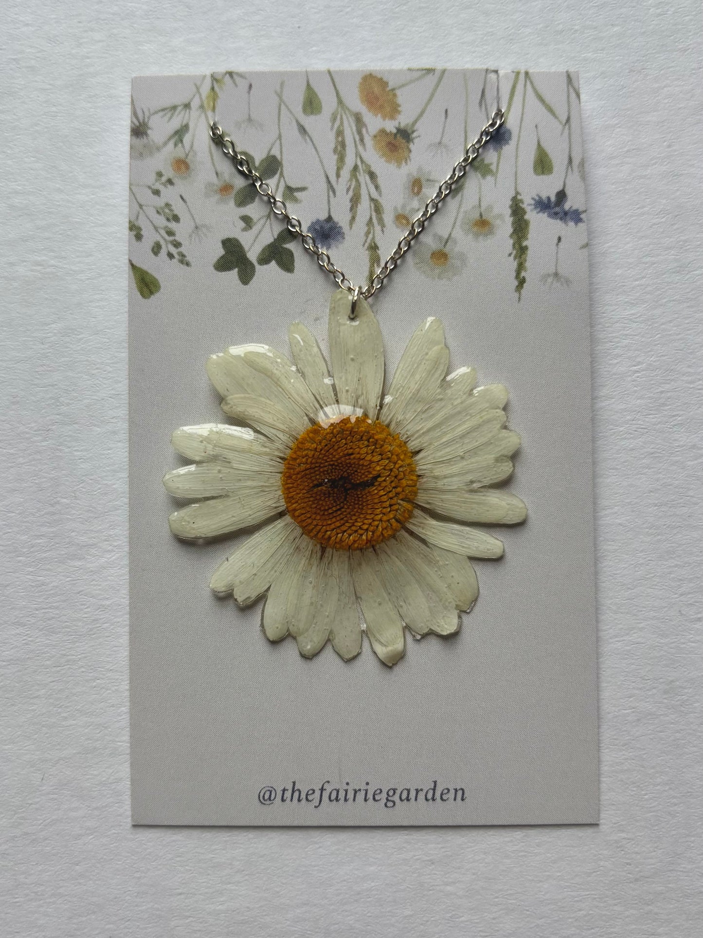 Daisy Necklace