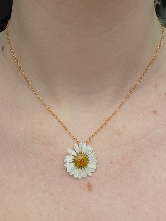 Feverfew Necklace - Gold