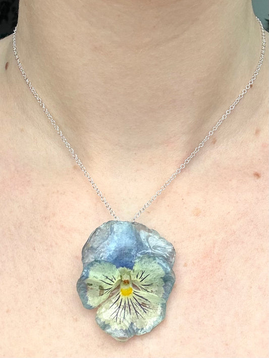 Pansy Necklace