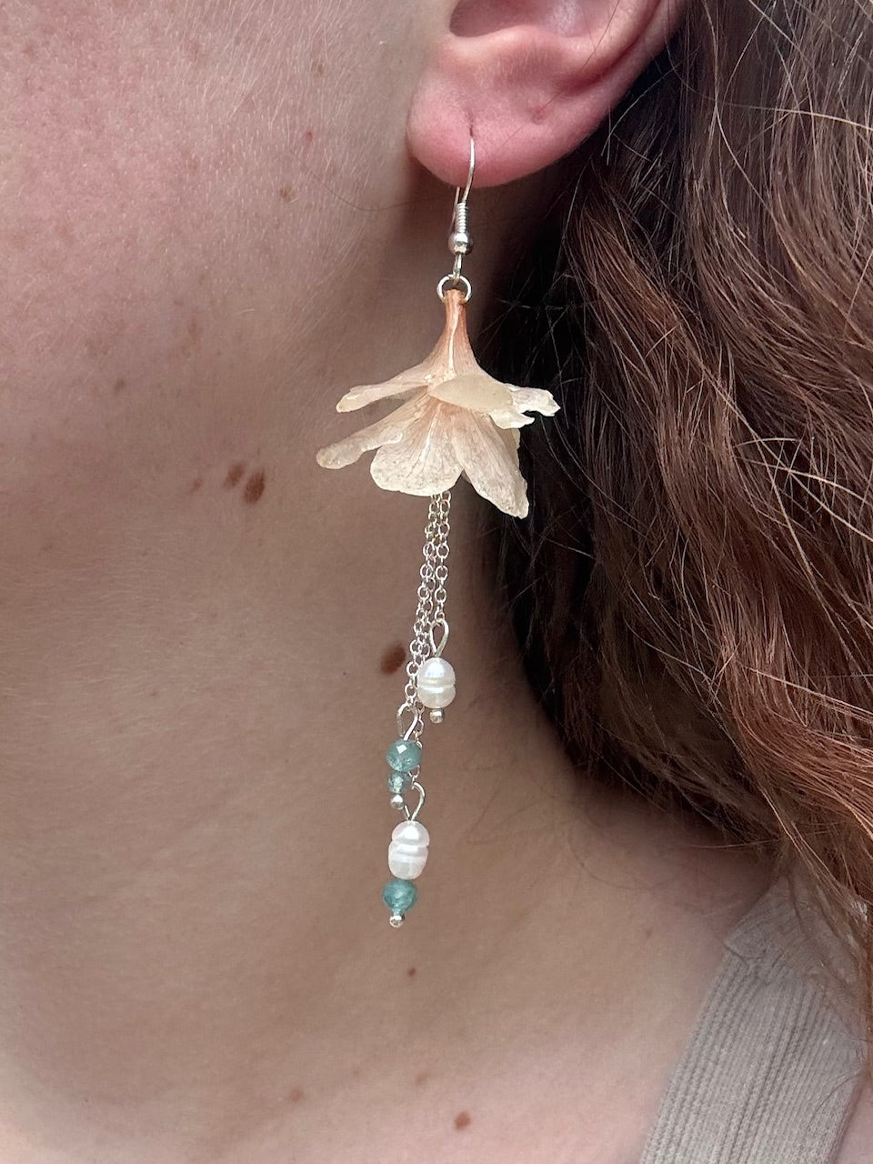 Azalea earrings - Blue apatite (Gold or Silver)