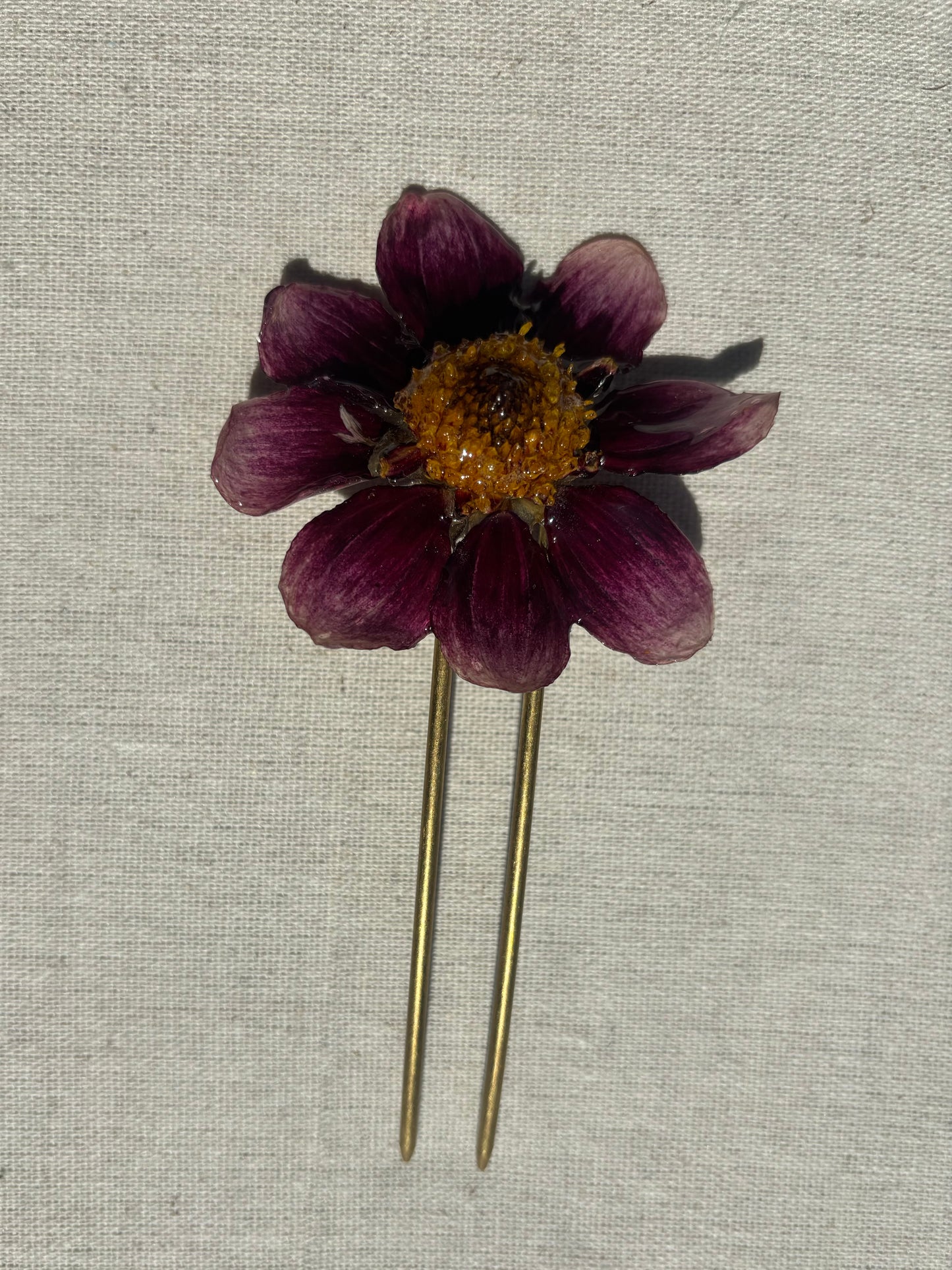 Dahlia Bun Pin