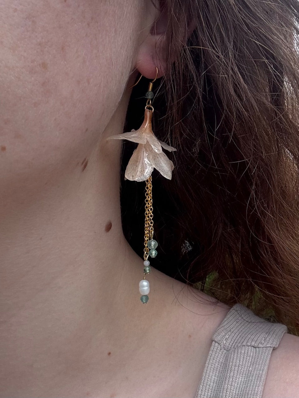 Azalea earrings - Blue apatite (Gold or Silver)